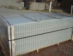 现代建筑辅材 从反射膜到电焊网的关键角色